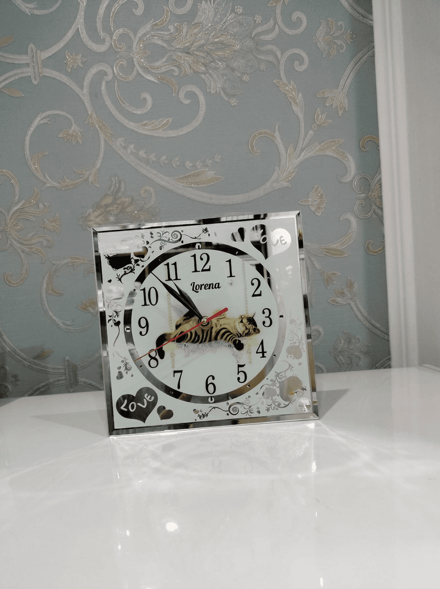 Ceas personalizat - model 4